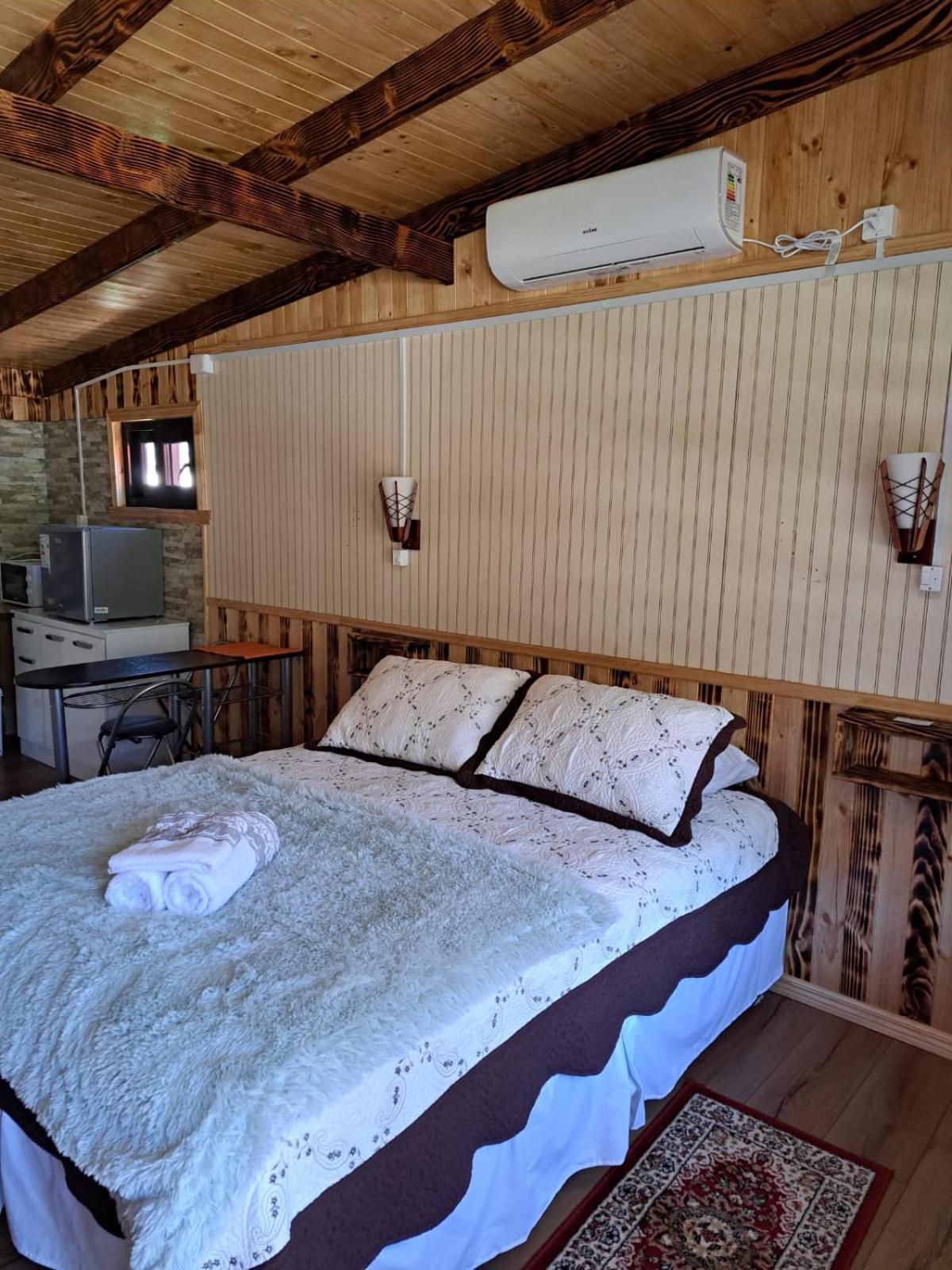 פוארטו פויוואפי Hostal Robinson מראה חיצוני תמונה